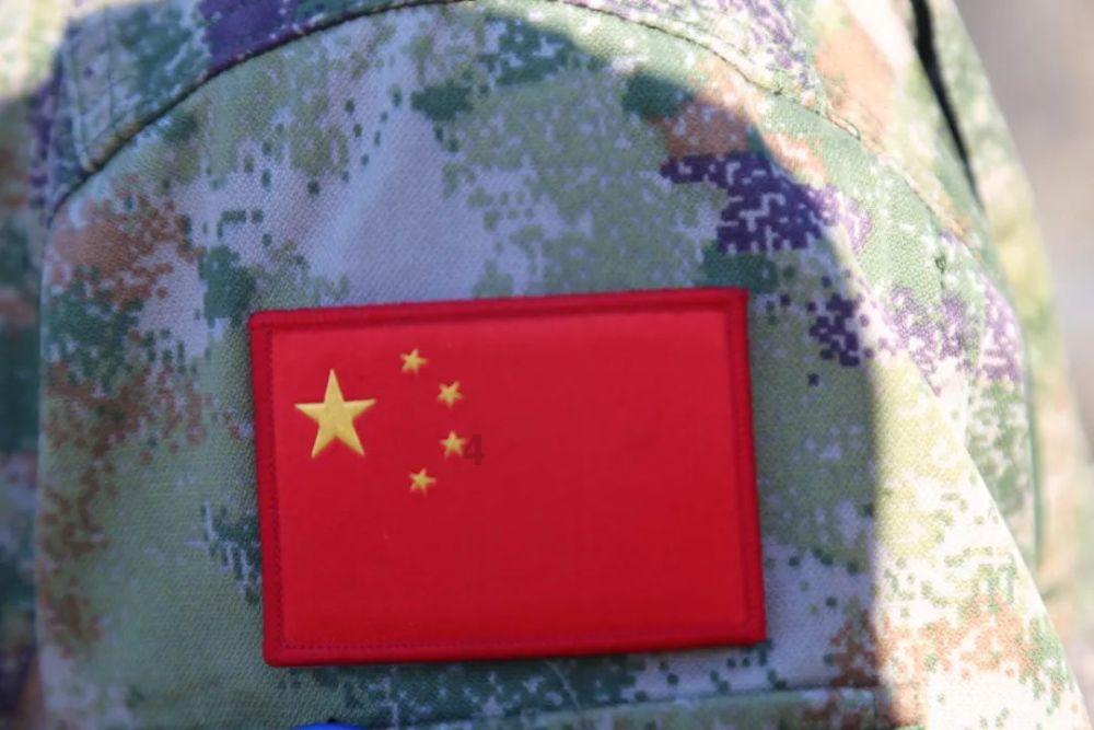 被困的小恶魔